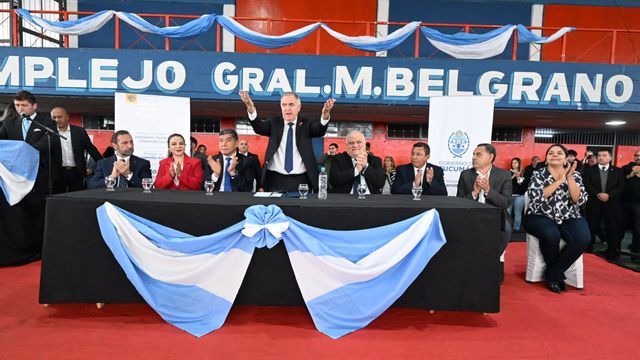 Del Canal Troncal en Estación Aráoz a la nueva rotonda de Juan Bautista Alberdi, Jaldo recordó las intervenciones en marcha y las ya terminadas.