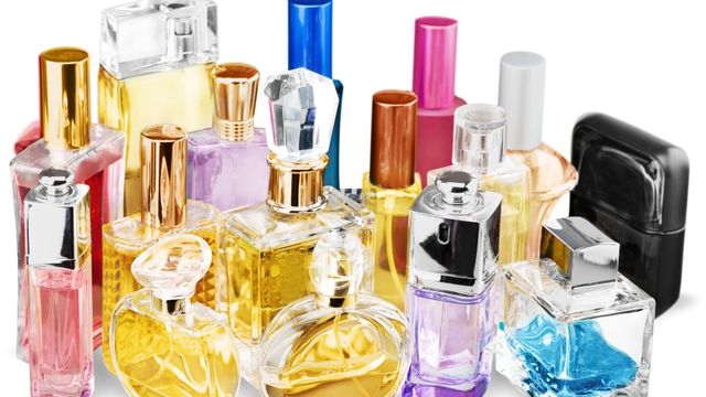 Qué significa el color de los frascos de perfume.