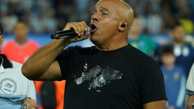 Fabio Santana, excombatiente y cantante.