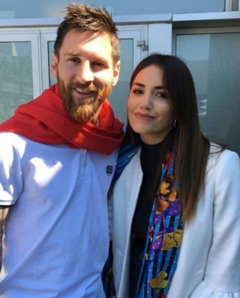 Lali Espósito y Lionel Messi.