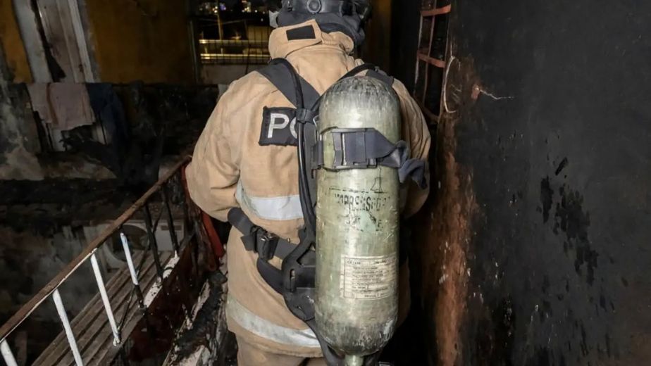 Daños materiales, pero sin heridos: incendio en el barrio Ex Aeropuerto