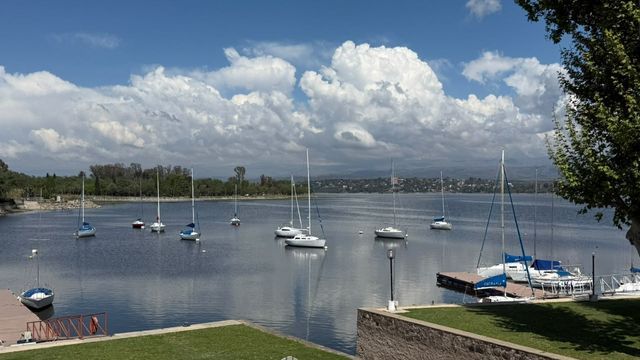 Carlos Paz.
