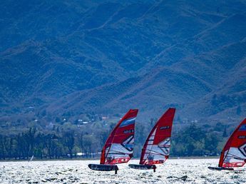 Carlos Paz tendrá un campeonato argentino de windsurf este fin de semana con entrada gratuita