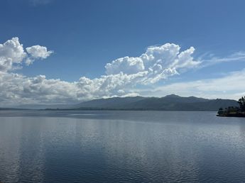Miércoles inestable en Carlos Paz: lluvias, tormentas y una máxima cercana a 24 grados