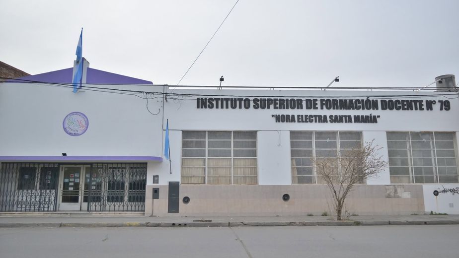 Muestra de Carreras en el Instituto Superior de Formación Docente Nº79