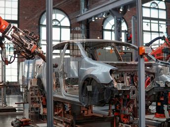 Stellantis evalúa cerrar sus plantas en Argentina por costos laborales y preocupa en Córdoba