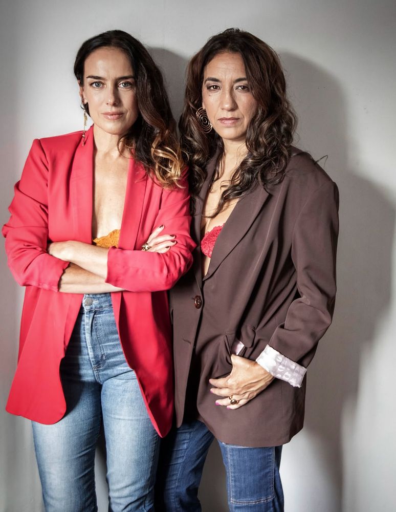 Lorena Vega y Jazmín Stuart.