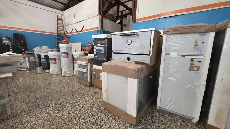 Qué recibieron 34 escuelas de Coronel Rosales