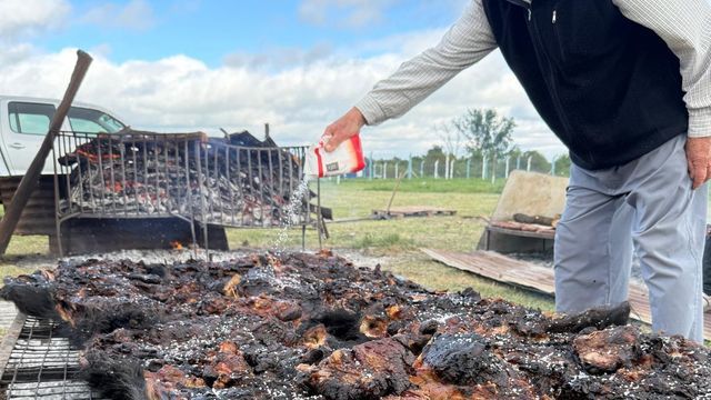  Carrozas- asado- tradición en Gualeguaychú