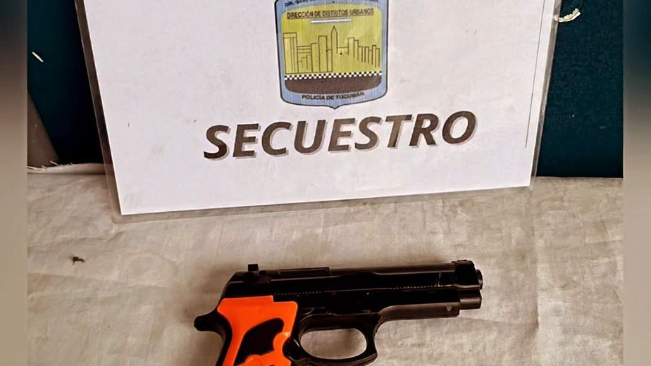 Intentó robar una heladería con un arma de juguete