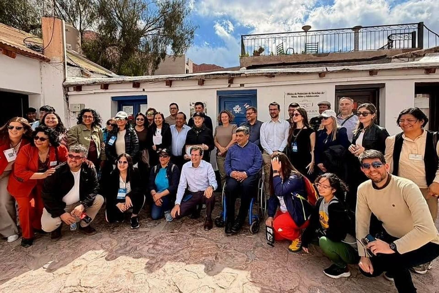 La Municipalidad de Purmamarca declaró "de interés institucional" la 40.ª Reunión de Rectores de ZICOSUR Universitario. Las delegaciones visitaron el pueblo turístico, ocasión en la que el presidente saliente de la Red, Víctor Ríos Ojeda, recibió una copia de la declaración de manos del intendente Humberto López.