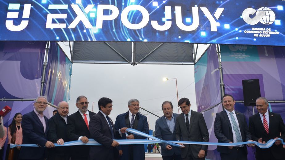 La 17.ª edición de la Expojuy se desarrolla hasta el lunes 12 en la Ciudad Cultural, con más de 200 espacios, propuestas gastronómicas, rondas de negocios, actividades para emprendedores y espectáculos en vivo.