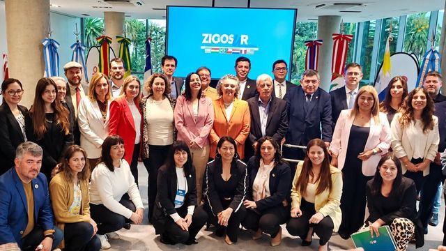 El Cabildo de Jujuy fue escenario de la 40.ª Reunión de Rectores de ZICOSUR Universitario y de la XV Asamblea de Asesores, un espacio de intercambio entre universidades públicas de cinco países sudamericanos para fortalecer la integración regional a través de la educación, la ciencia y la cooperación institucional.