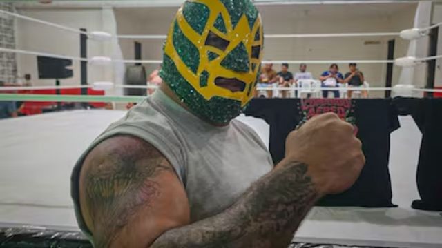 Un árbitro murió a manos de un luchador en México.
