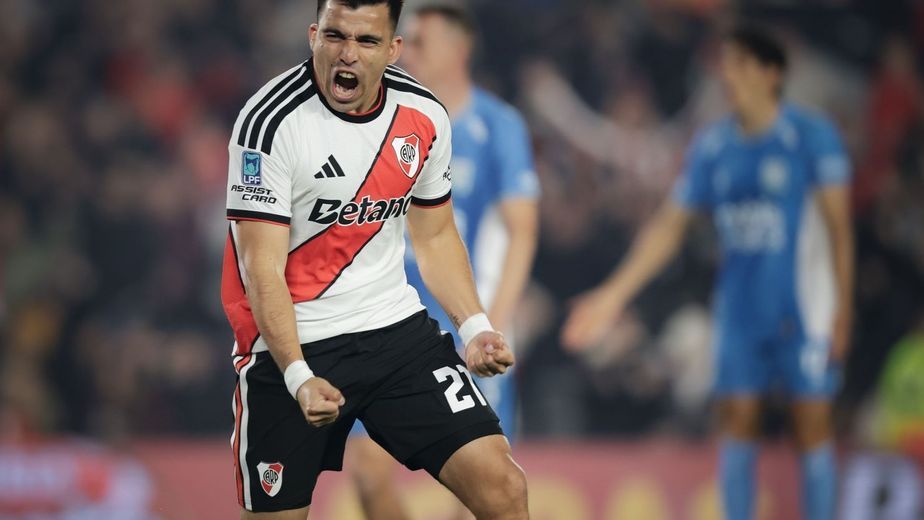 River no se apiadó de Estudiantes de Río Cuarto y lo empujó al abismo pero sin que le sobre nada