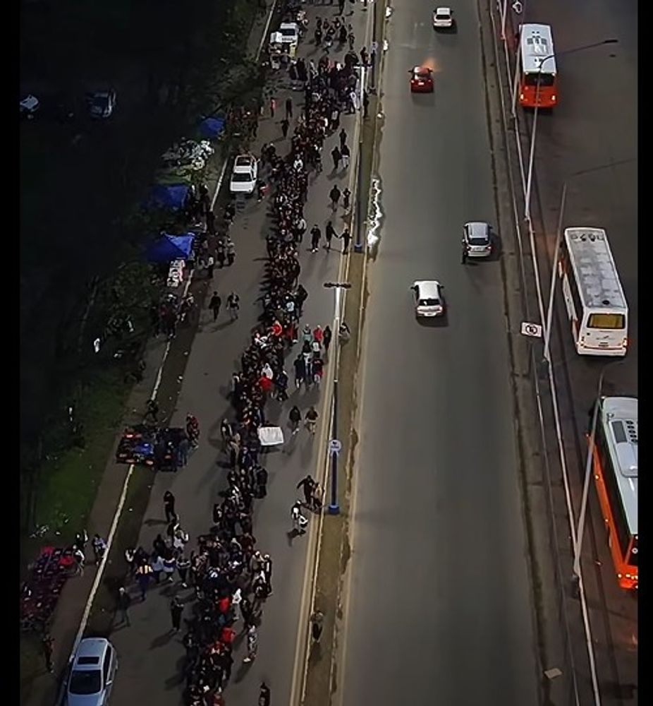 Cuatro controles marcaron el camino de los asistentes hasta el predio.