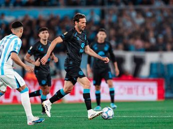 Celestial: en el segundo gol de Belgrano se juntaron el Vázquez y Zelarayán en una pared para el aplauso