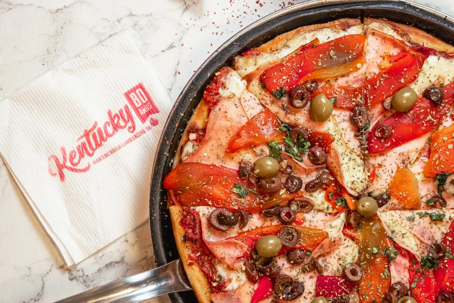 La cadena de pizzerías proyecta sumar 20 sucursales durante 2027.