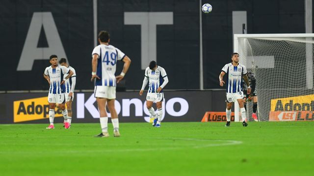 Talleres no le encuentra la vuelta. Y al final casi se queda sin nada, como contra Belgrano.