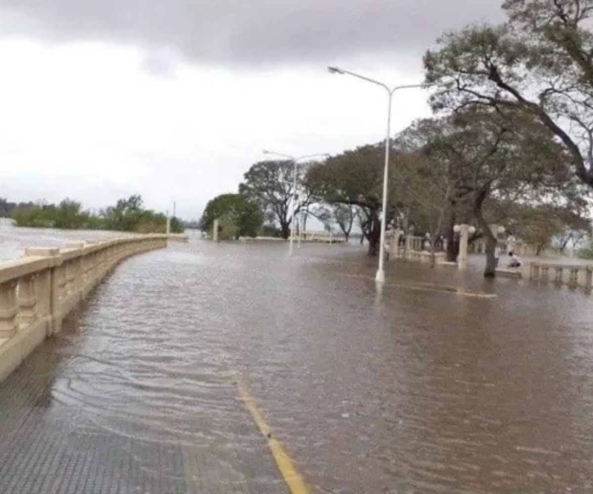 Crecida de río en Concordia. Fotos Redes.