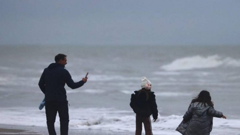Encontraron muerta a una mujer en una posada de la Costa Atlántica y su familia denuncia: “La mataron”