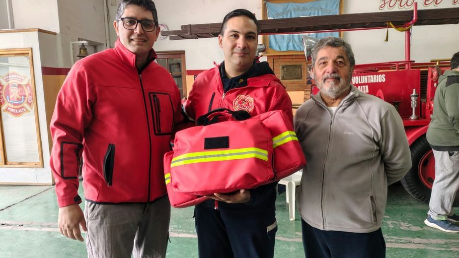 Bomberos de Punta Alta recibieron una importante donación