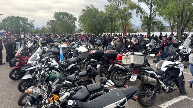 Los eventos deportivos convocaron a miles de turistas en Villa Carlos Paz.