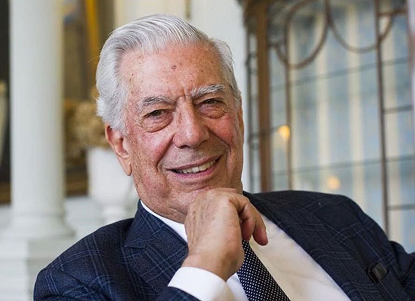 La emotiva reflexión de Mario Vargas Llosa, escritor: "Cuando la realidad se vuelve irresistible, la ficción es un refugio. Refugio de tristes, nostálgicos y soñadores"