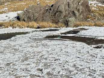 Nevó en Córdoba en pleno octubre: el Camino de las Altas Cumbres se cubrió de blanco
