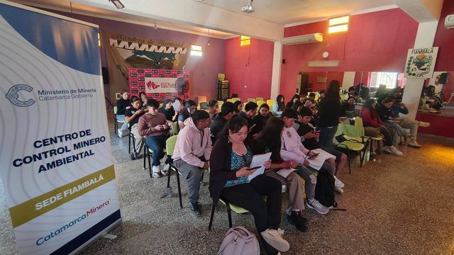 El encuentro se realizó en el Punto Digital de la Municipalidad de Fiambalá y estuvo pensado para los centros de control de Fiambalá y Tinogasta.