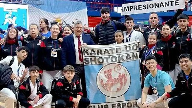 El Dojo Club Espora cosechó 14 medallas en el Campeonato 2026 de Karate en Neuquén.