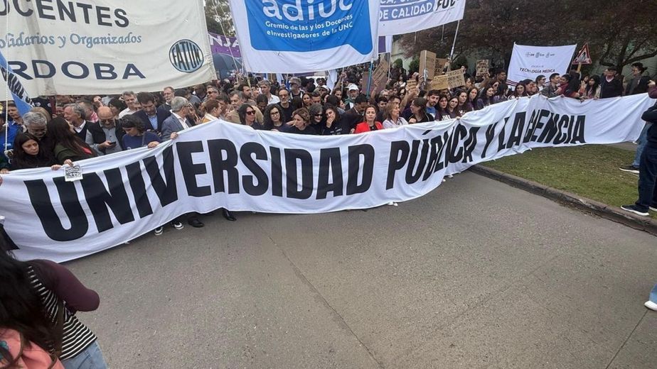 Quinta Marcha Federal Universitaria en Córdoba: el reclamo por la Ley de Financiamiento y los salarios