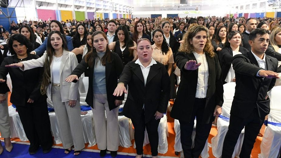 Egresaron 230 estudiantes del CENT Nº 74 de ATSA