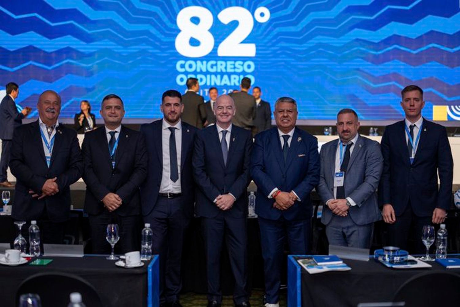 Juan Manuel Cavagliatto, junto a Gianni Infantino y Claudio Tapia.