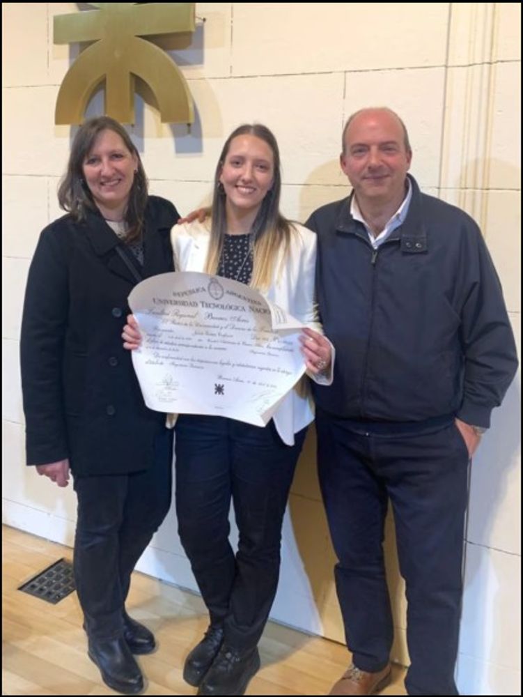 En agosto de 2025, Confessore había compartido una dedicatoria por la graduación de su hija.