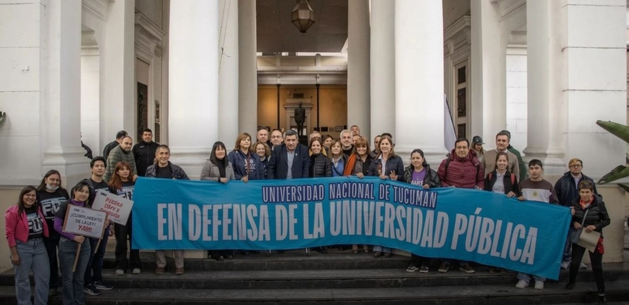 La marcha reclamó el cumplimiento de la Ley de Financiamiento Universitario.
