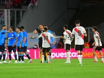 River y el VAR por dos: el gol que le convalidaron y la expulsión que no fue a Licha López