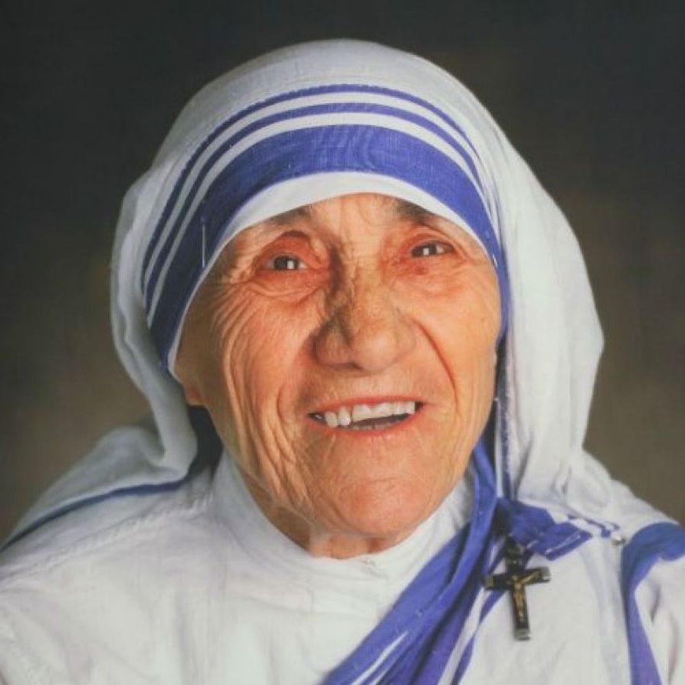 La noble lección de la Madre Teresa de Calcuta, premio Nobel de la Paz, sobre el amor: “El amor comienza en casa, y no importa cuánto hacemos, sino cuánto amor ponemos en lo que hacemos”