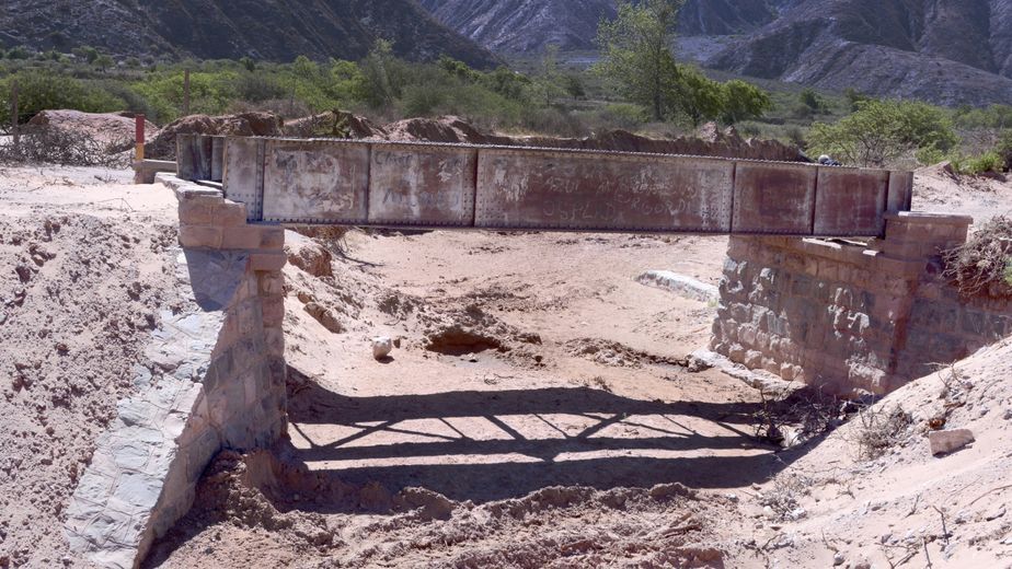 Sectores productivos piden corregir privatización que dejaría en virtual abandono a la región NOA