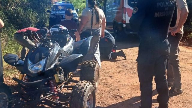 Una adolescente resultó herida tras un choque entre dos cuatriciclos en San Vicente.