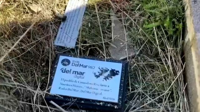 Vandalizaron placas de los combatientes argentinos en las Islas Malvinas.