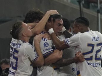 El técnico de Boca, a los saltos en el Maracaná por los goles anotados por Di Lollo y Merentiel