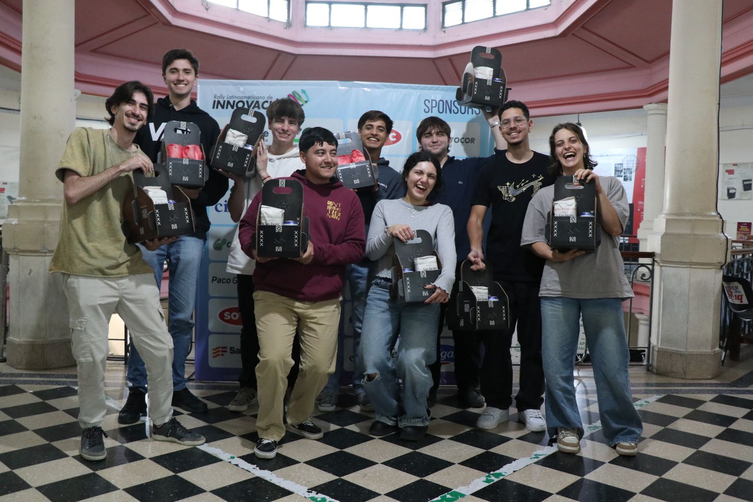 Santa Fe fue sede del Rally Latinoamericano de Innovación: dos equipos universitarios resultaron premiados.