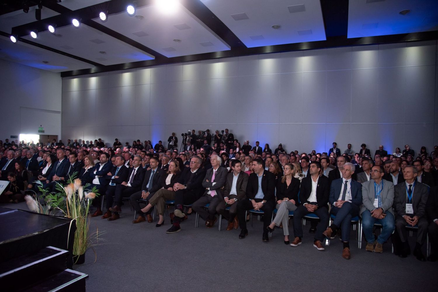 Frigerio, Pullaro y Llaryora coincidieron en fortalecer la Región Centro y reducir los costos de producción.
