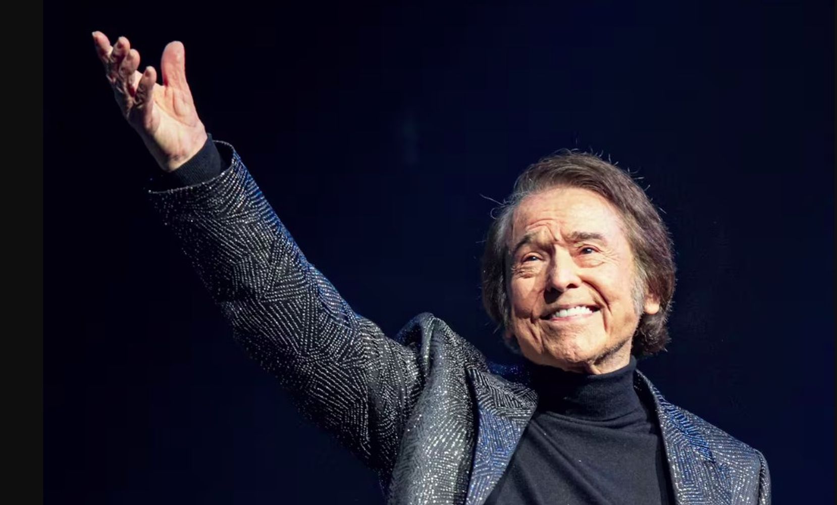 La conmovedora reflexión de Raphael, cantante español, sobre el envejecer: "No tengo miedo, tengo terror a que llegue el final de mi carrera, pero sabré agarrar el toro por los cuernos"