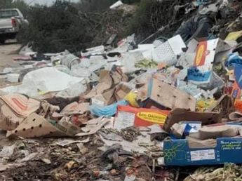 Multa de hasta $32 millones a una verdulería de Villa Allende por tirar basura en Córdoba