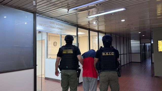 Uno de los detenidos por la joven baleada.