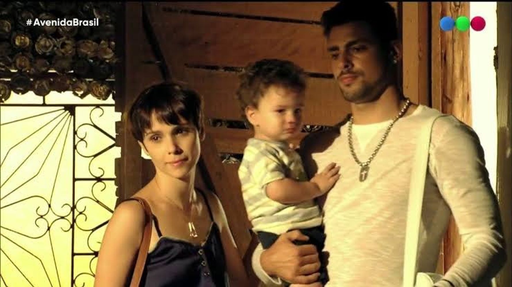 El hijo de la pareja es uno de los interrogantes que rodean a Avenida Brasil 2.