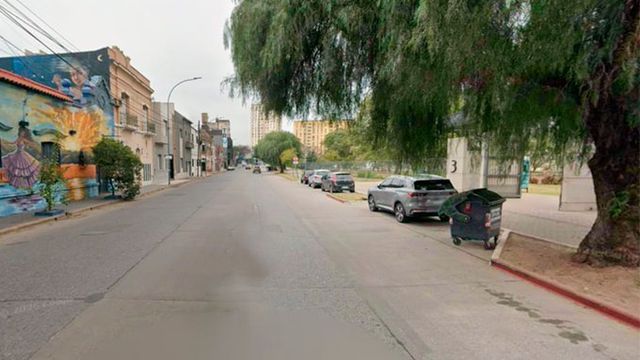 Un hombre murió tras chocar contra un poste frente al Parque Las Heras.