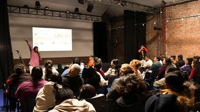 “Cómo actuar en situaciones de emergencia” se tituló la charla destinada a vecinos de asentamientos de la capital jujeña, de cara al avance del actual episodio climático de la corriente “El Niño”.